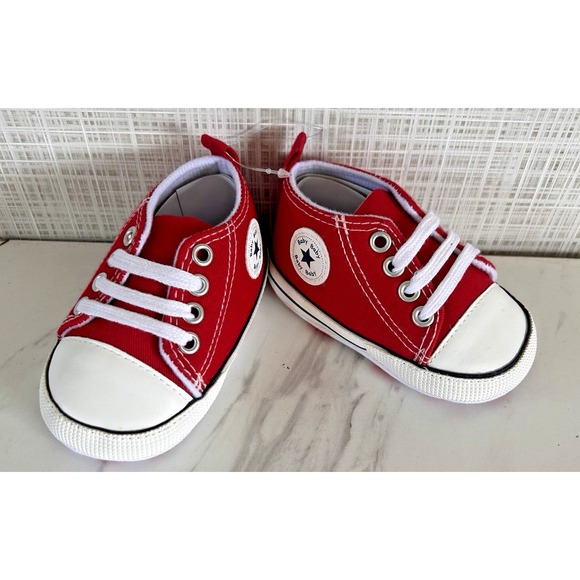 All Star Low Top Babies Toddlers Unisex Red Canvas Shoes Size 2 New! BxZ - Picture 1 of 4